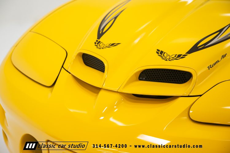 2002_Pontiac_Trans_Am_WS6_2266-23