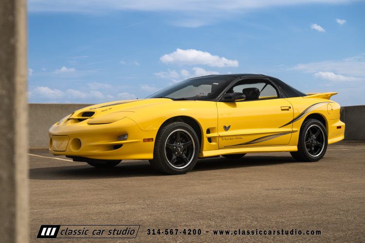 2002_Pontiac_Trans_Am_WS6_2266-230