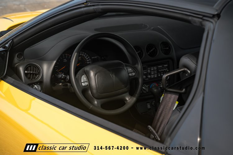 2002_Pontiac_Trans_Am_WS6_2266-243