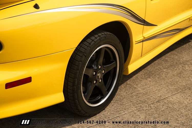 2002_Pontiac_Trans_Am_WS6_2266-251