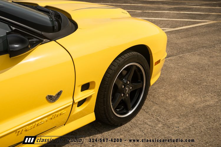 2002_Pontiac_Trans_Am_WS6_2266-253