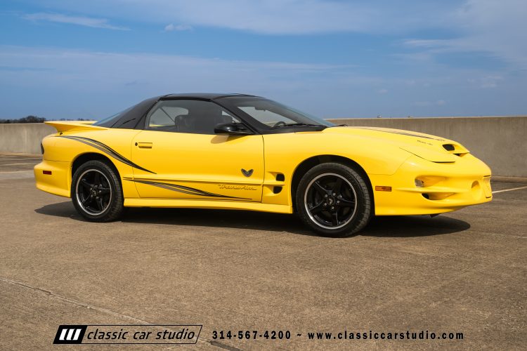2002_Pontiac_Trans_Am_WS6_2266-257