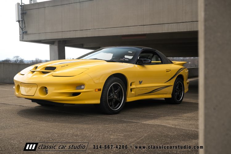 2002_Pontiac_Trans_Am_WS6_2266-266