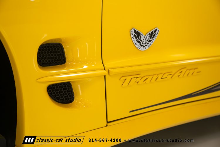 2002_Pontiac_Trans_Am_WS6_2266-38