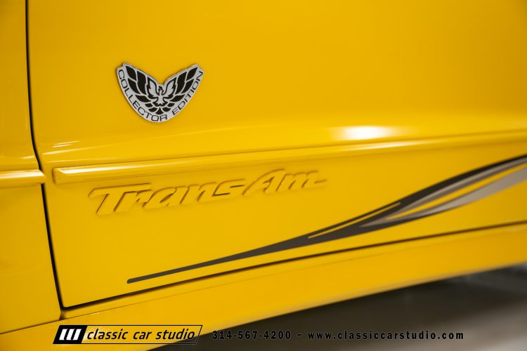2002_Pontiac_Trans_Am_WS6_2266-39