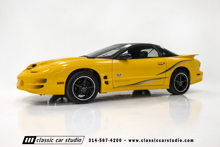 2002_Pontiac_Trans_Am_WS6_2266-6