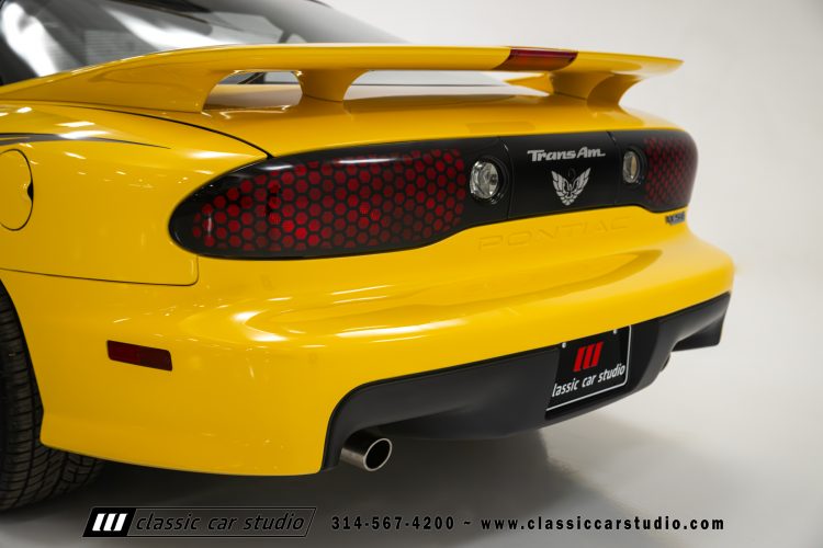 2002_Pontiac_Trans_Am_WS6_2266-61