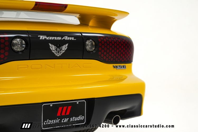 2002_Pontiac_Trans_Am_WS6_2266-64