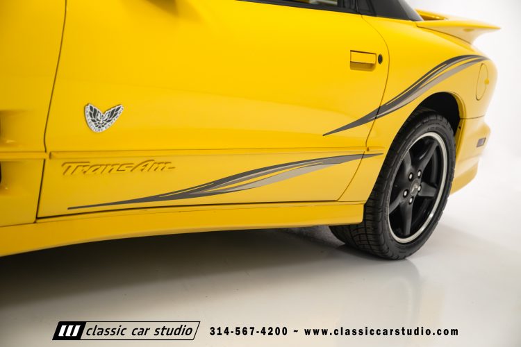 2002_Pontiac_Trans_Am_WS6_2266-7