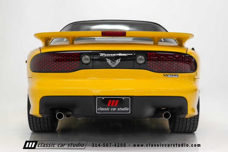 2002_Pontiac_Trans_Am_WS6_2266-70