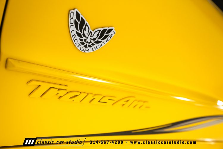 2002_Pontiac_Trans_Am_WS6_2266-8