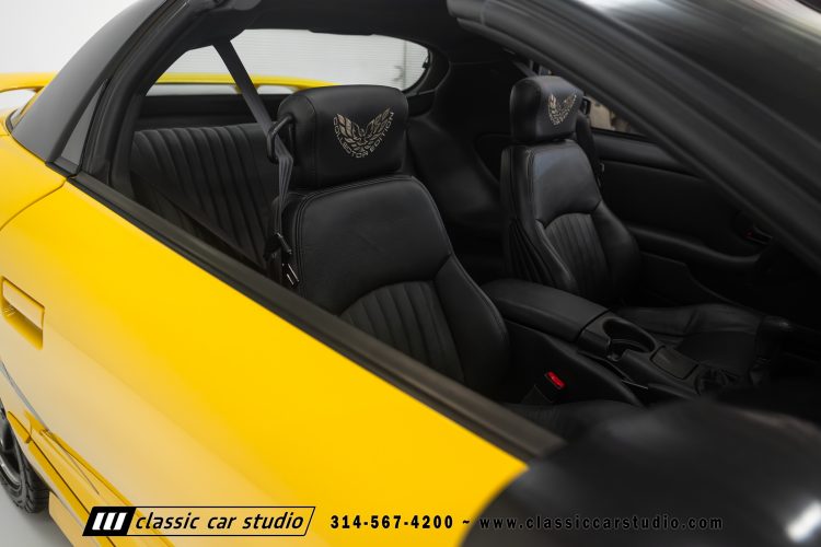 2002_Pontiac_Trans_Am_WS6_2266-88