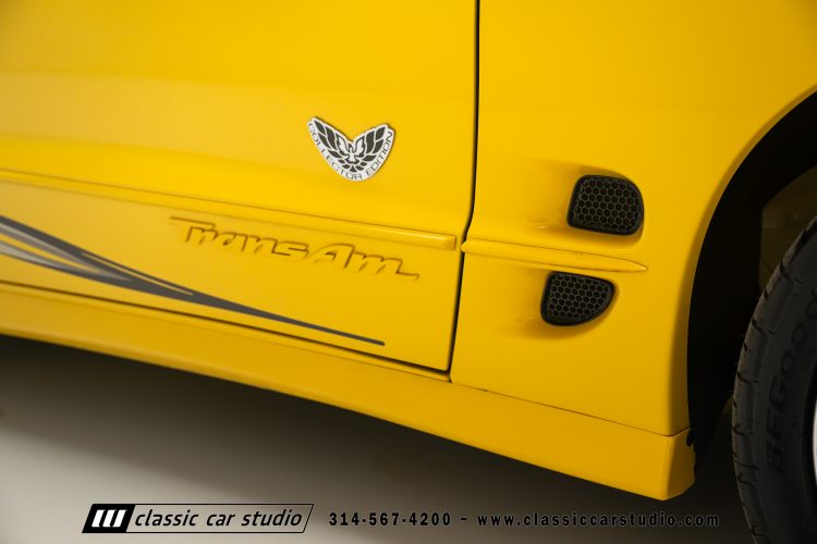 2002_Pontiac_Trans_Am_WS6_2266-90