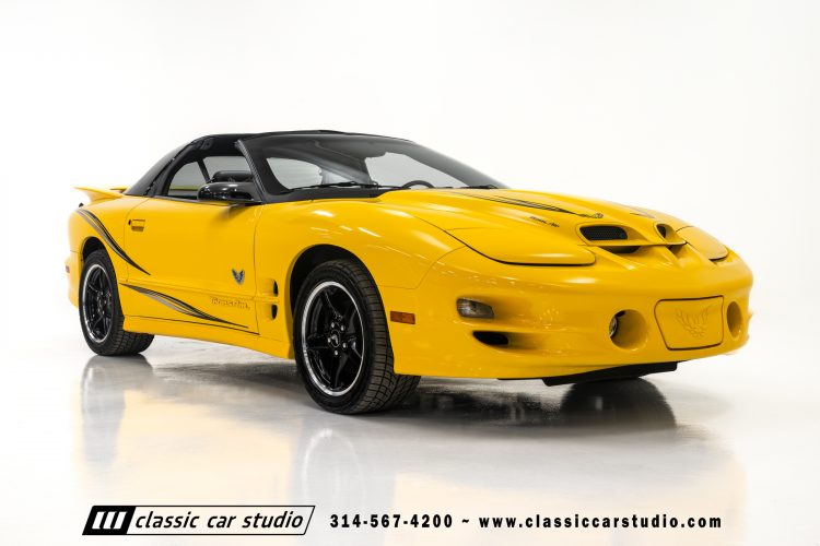 2002_Pontiac_Trans_Am_WS6_2266-95