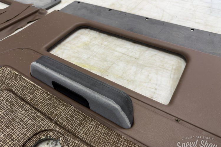 56 Ford F100 Effy • Build Photos • Classic Car Studio-511