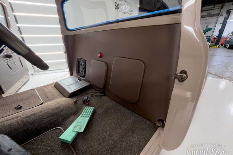 56 Ford F100 Effy • Build Photos • Classic Car Studio-550