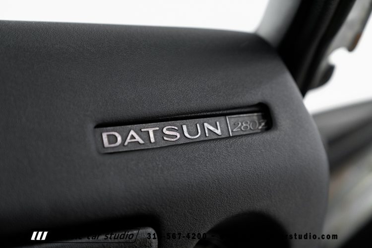 Datsun-33