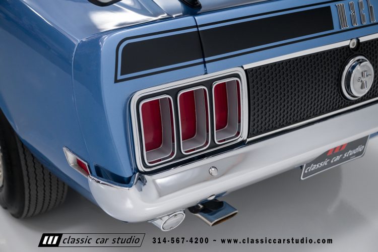 70_Ford_Mustang_Mach_1_2150-47