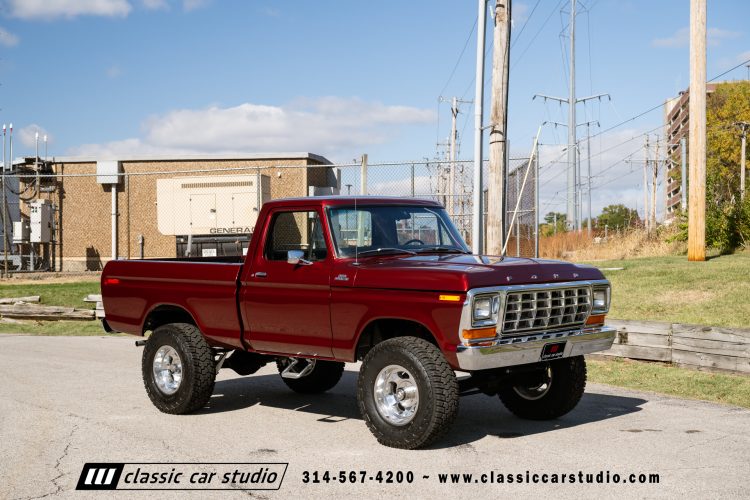 79_Ford_F150_Outdoor-Shot-5