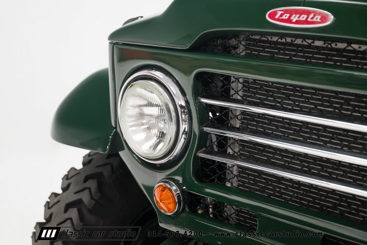 59_Toyota_Land_Cruiser_FJ25-2209-13