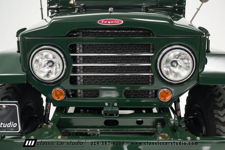 59_Toyota_Land_Cruiser_FJ25-2209-5