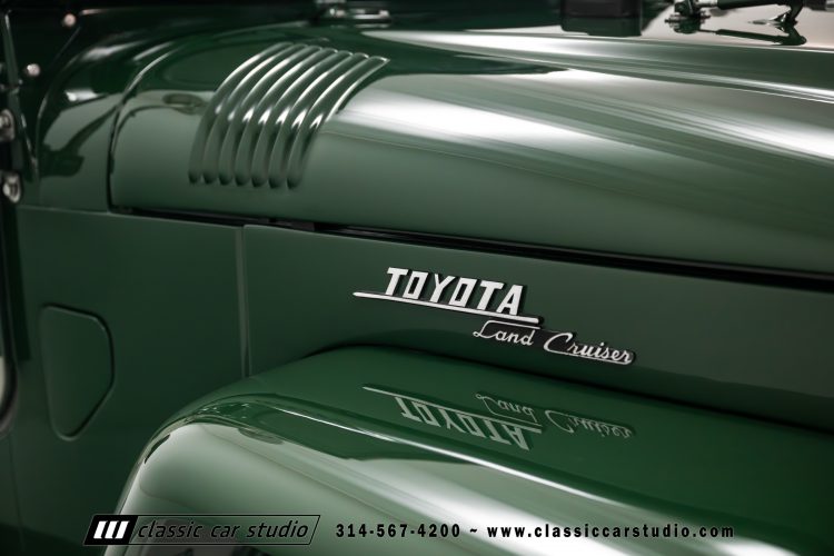 59_Toyota_Land_Cruiser_FJ25-2209-63
