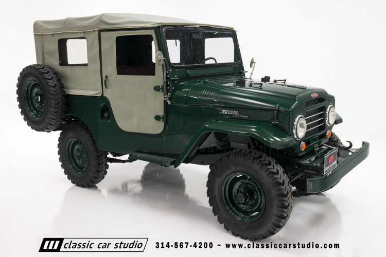 59_Toyota_Land_Cruiser_FJ25-2209-67