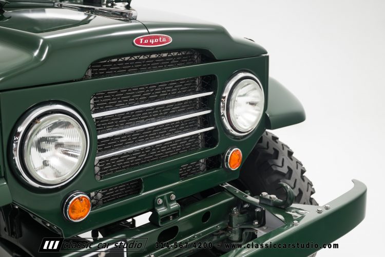 59_Toyota_Land_Cruiser_FJ25-2209-69