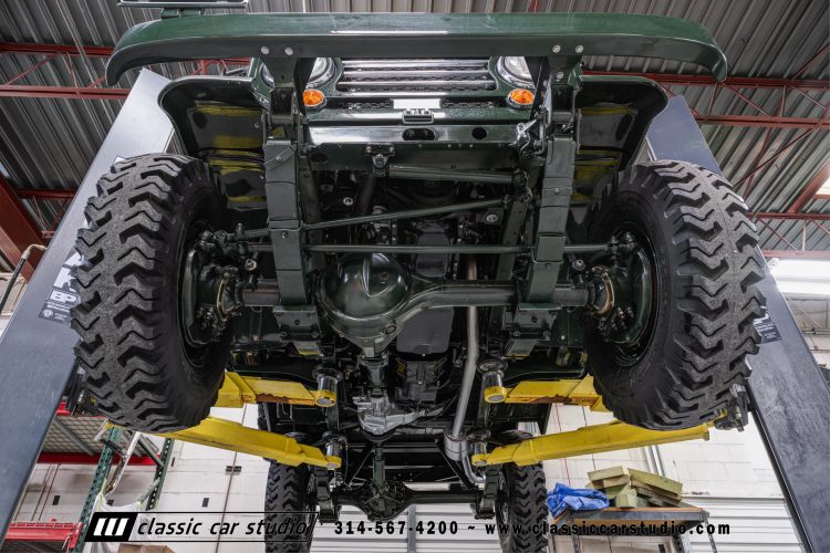 59_Toyota_Land_Cruiser_FJ25_2209-113