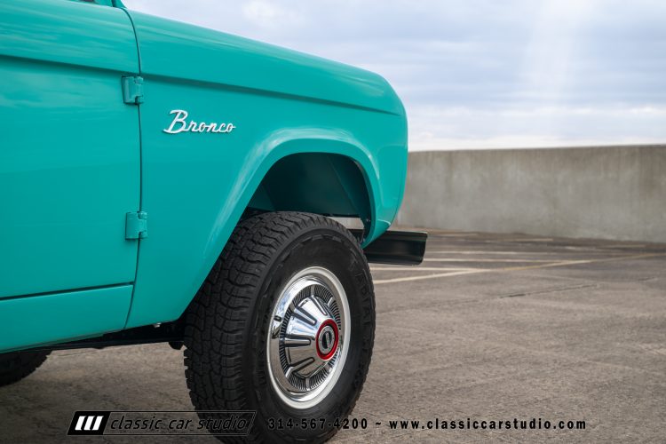 77_Ford_Bronco_2209-1-200