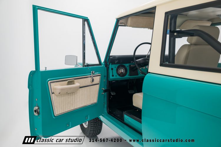77_Ford_Bronco_2209-1-70