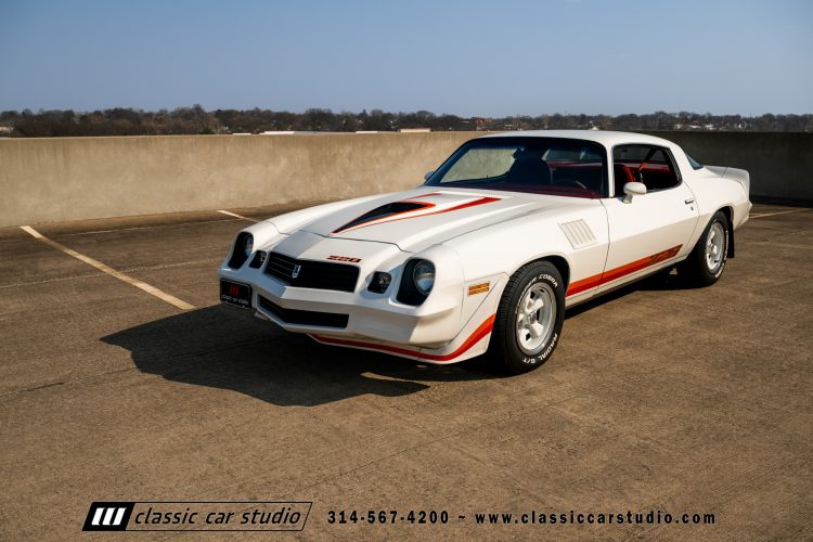 _79_Chevrolet_Camaro_Z28_2213-132