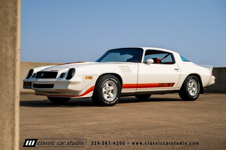 _79_Chevrolet_Camaro_Z28_2213-135