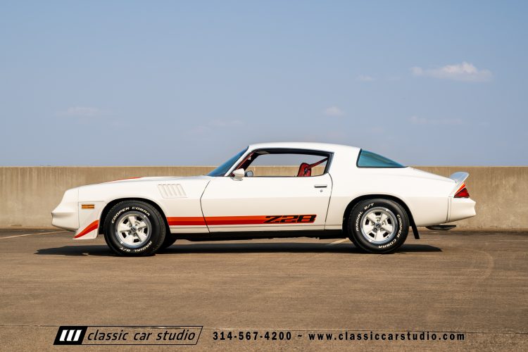 _79_Chevrolet_Camaro_Z28_2213-138