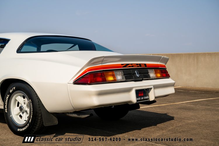 _79_Chevrolet_Camaro_Z28_2213-144