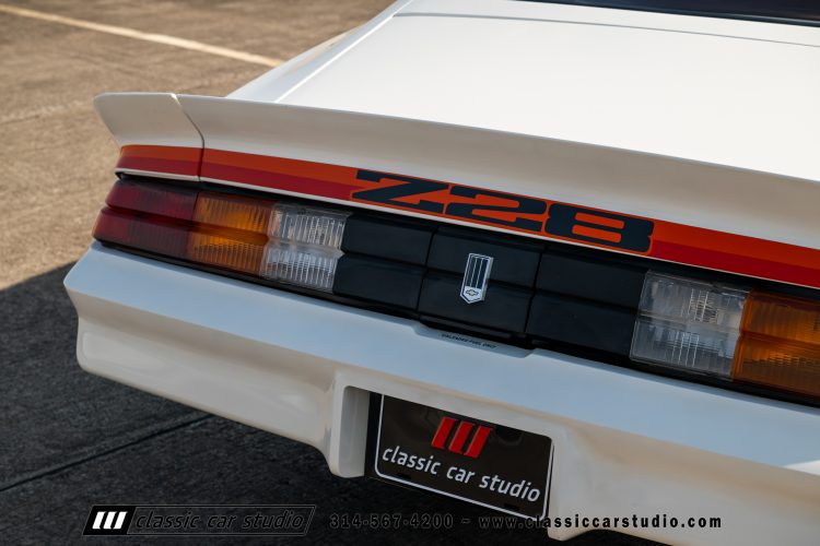 _79_Chevrolet_Camaro_Z28_2213-147