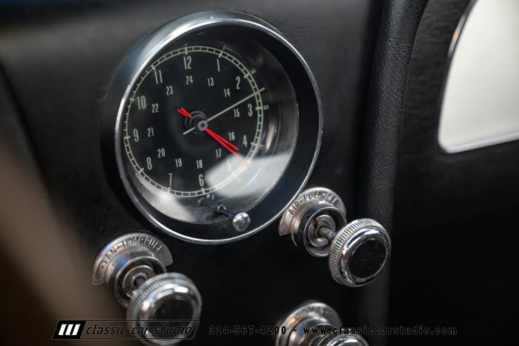 67_Chevrolet_Corvette_2242-102