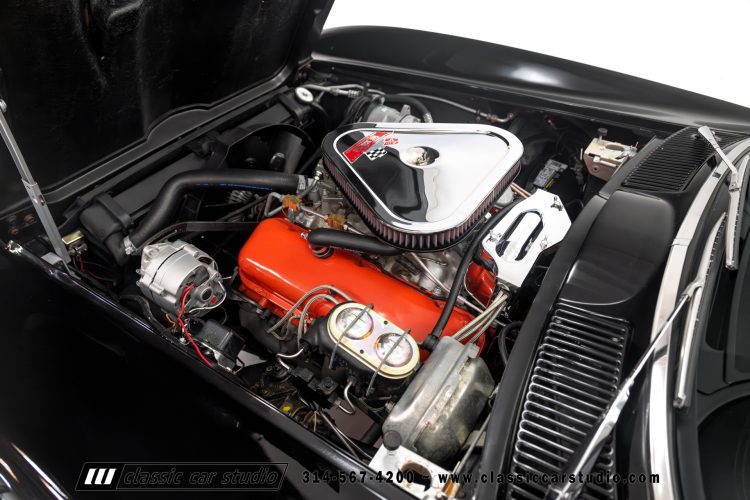 67_Chevrolet_Corvette_2242-120