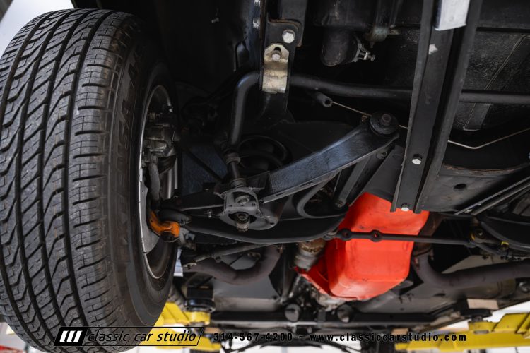67_Chevrolet_Corvette_2242-137