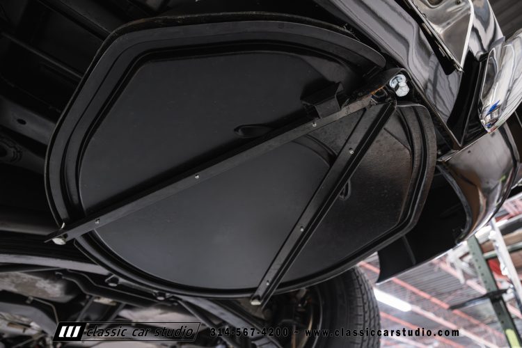 67_Chevrolet_Corvette_2242-161