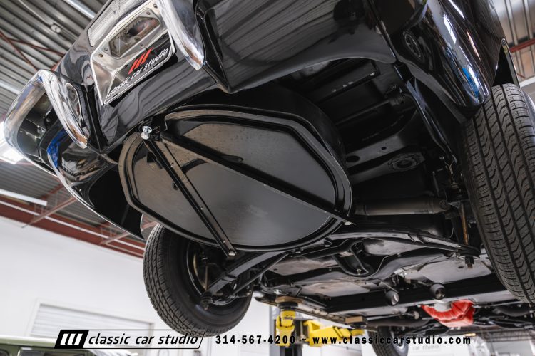 67_Chevrolet_Corvette_2242-164