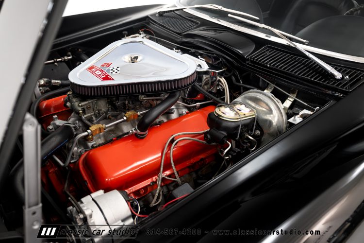 67_Chevrolet_Corvette_2242-2