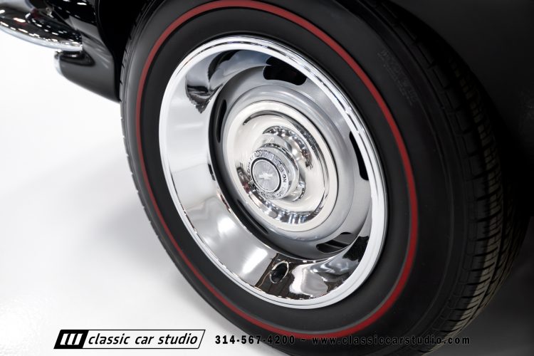 67_Chevrolet_Corvette_2242-24