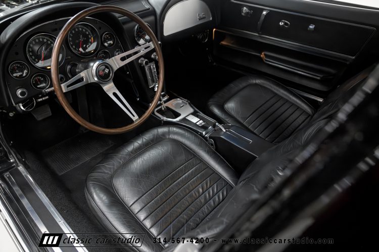 67_Chevrolet_Corvette_2242-32