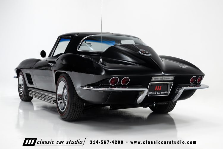 67_Chevrolet_Corvette_2242-46