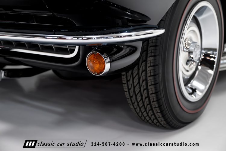 67_Chevrolet_Corvette_2242-5