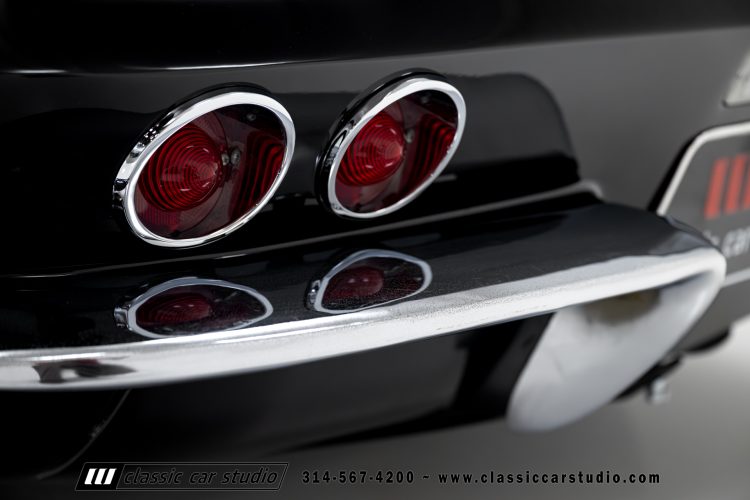 67_Chevrolet_Corvette_2242-50