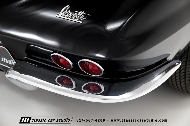 67_Chevrolet_Corvette_2242-56