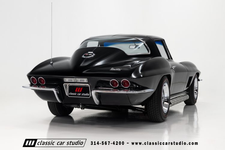 67_Chevrolet_Corvette_2242-57