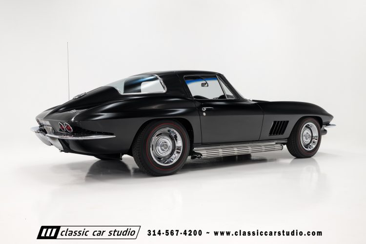 67_Chevrolet_Corvette_2242-60
